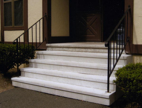 Precast Concrete Step